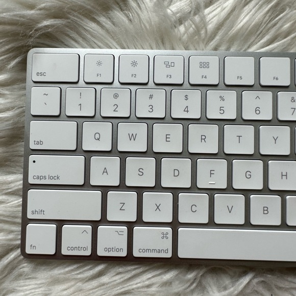 Apple wireless Magic Keyboard - Picture 4 of 5